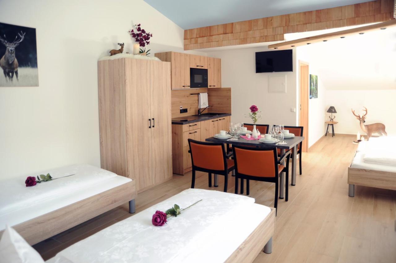 Pension Lerchenfeld Schongau Esterno foto